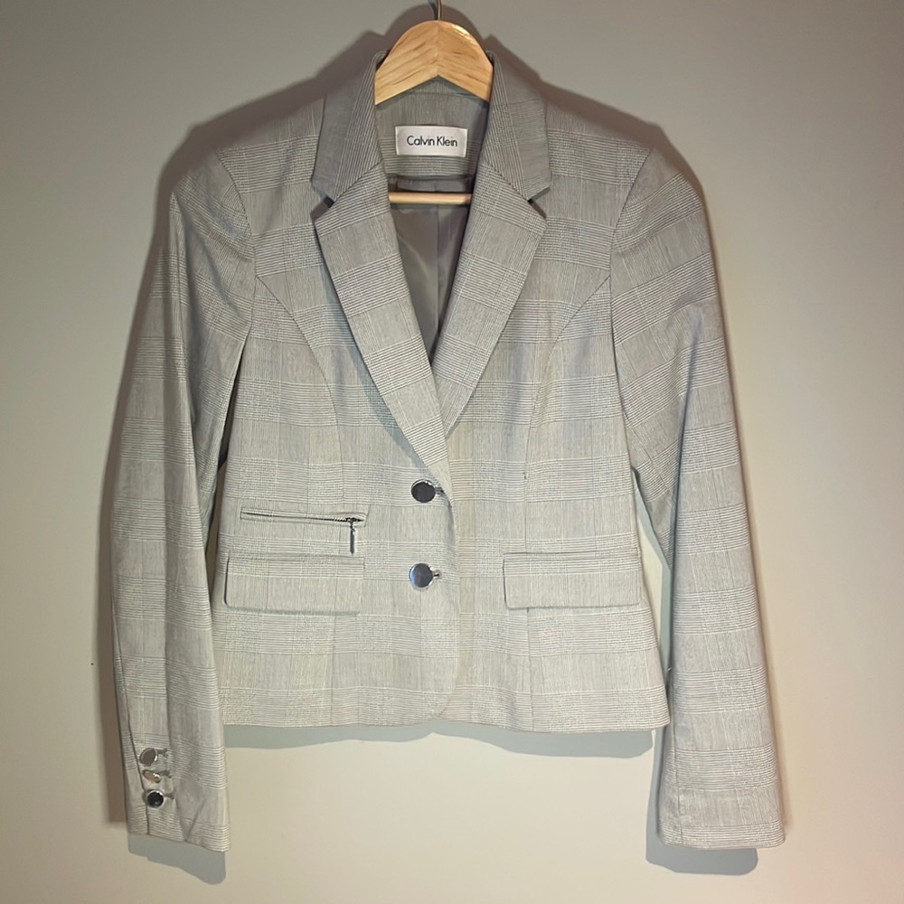 Calvin Klein Womens blazer size 2P‎